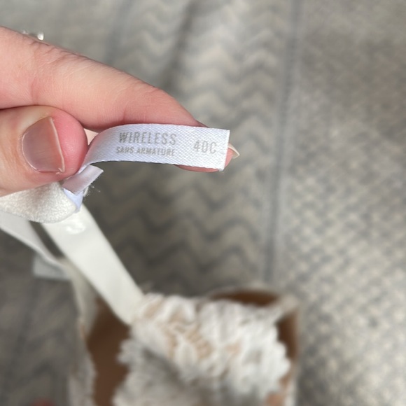 Aerie wireless bra - Picture 3 of 4